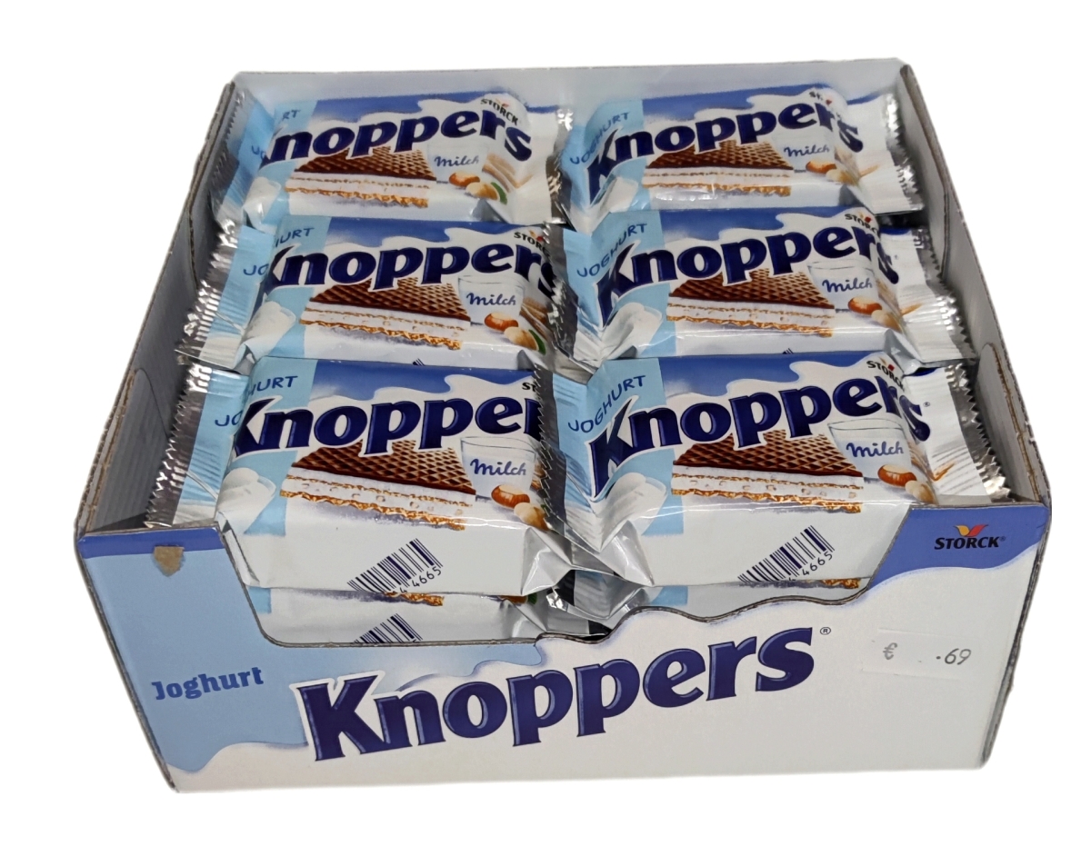 Knoppers Joghurt mit Haselnüssen, Schokolade und den beiden knusprigen Waffeln - Verpackung